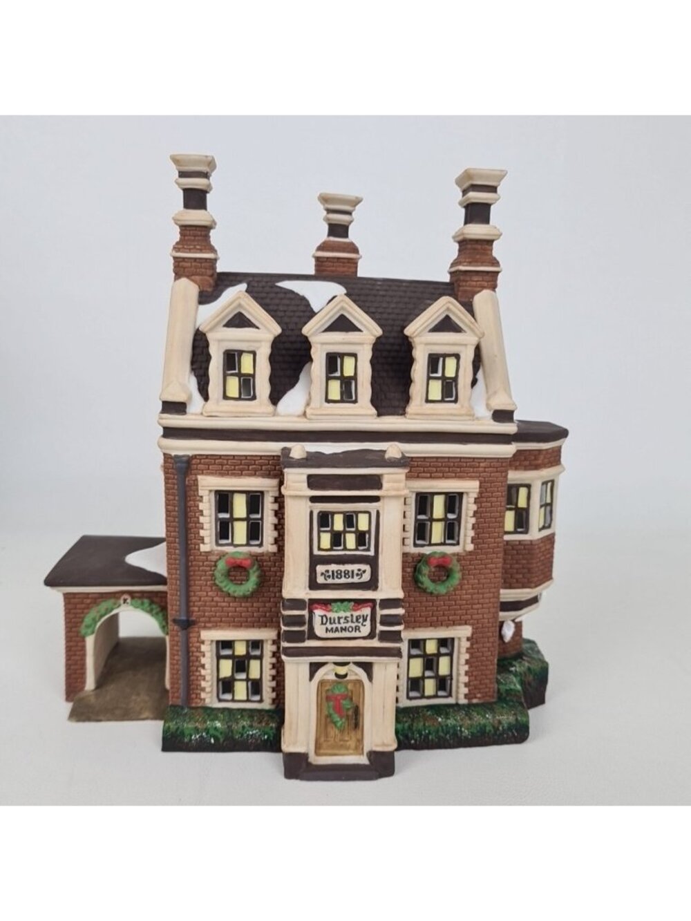 Department 56 Dursley Manor Dickens Heritage Christmas Village Series 58329 - Picture 2 of 9